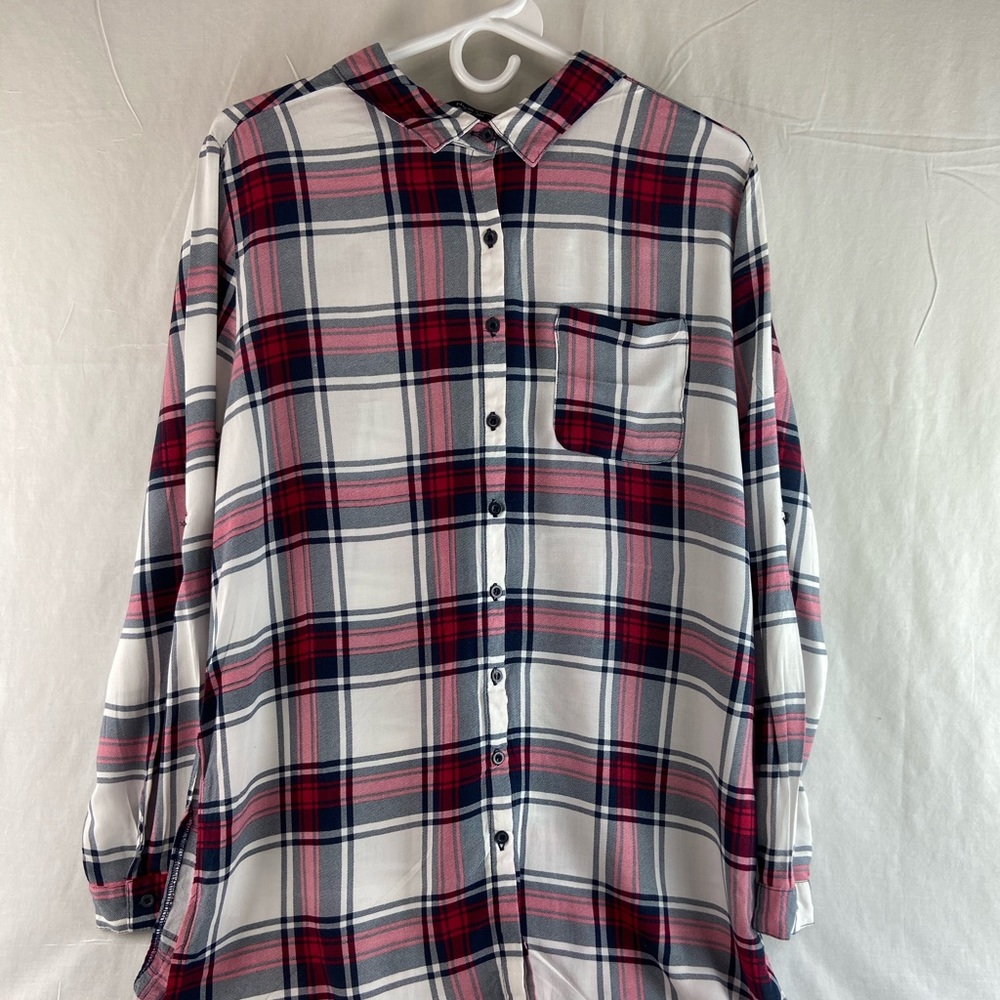 Women’s Long Sleeve Button Down